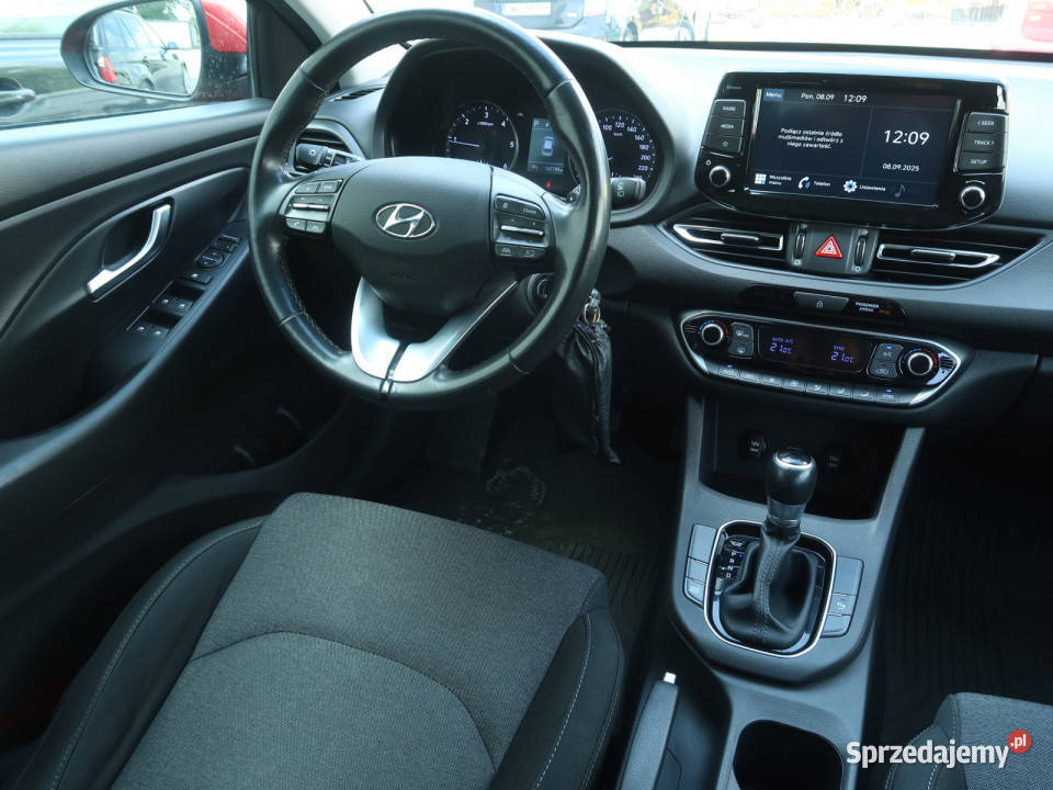 Hyundai i30 16 CRDi czerwony Piaseczno