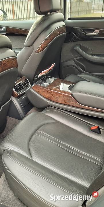 Sprzedam Audi A8 Rok produkcji 2010 łódzkie