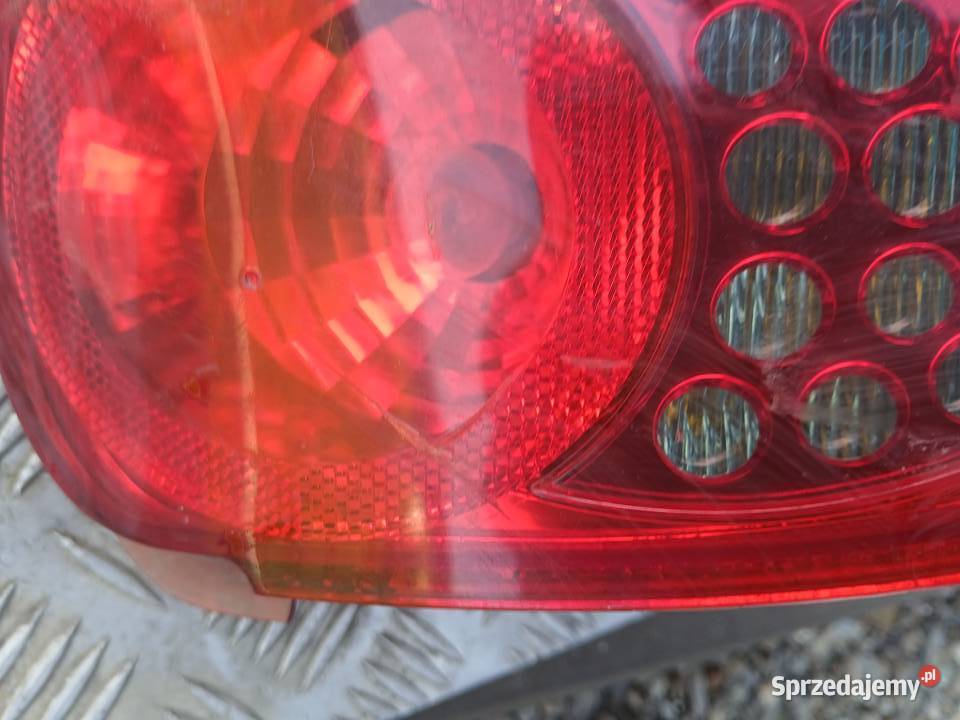 Lampa prawa tył tylna Peugeot 207 SW Kombi Radłów