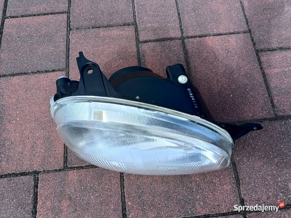 Reflektor prawy Opel Corsa B Depo Nowy lampa Witkowo