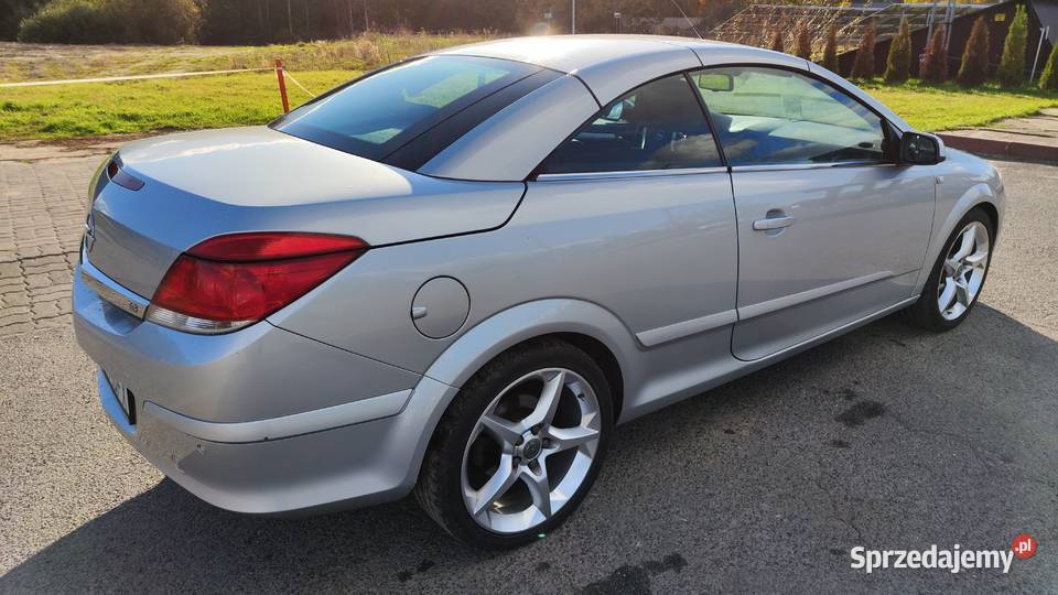 Opel Astra Twin Top 18 BENZ 140 cabrio Radom