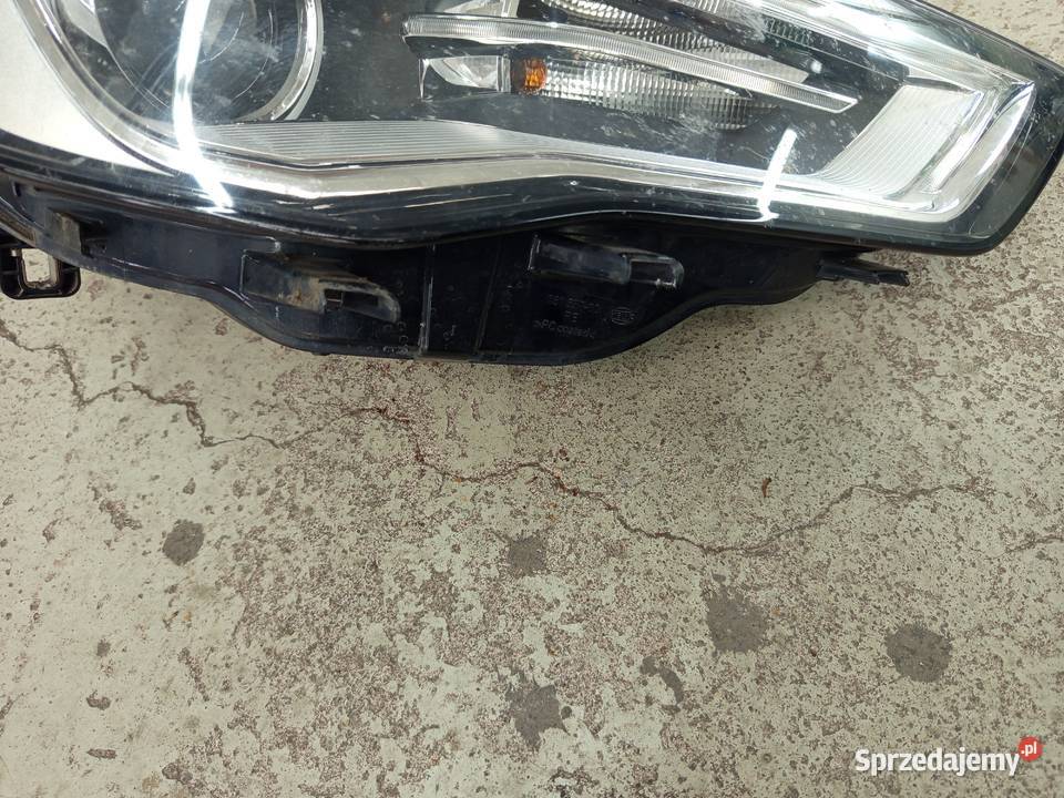 Reflektor prawy Audi a3 8v orginalny 12