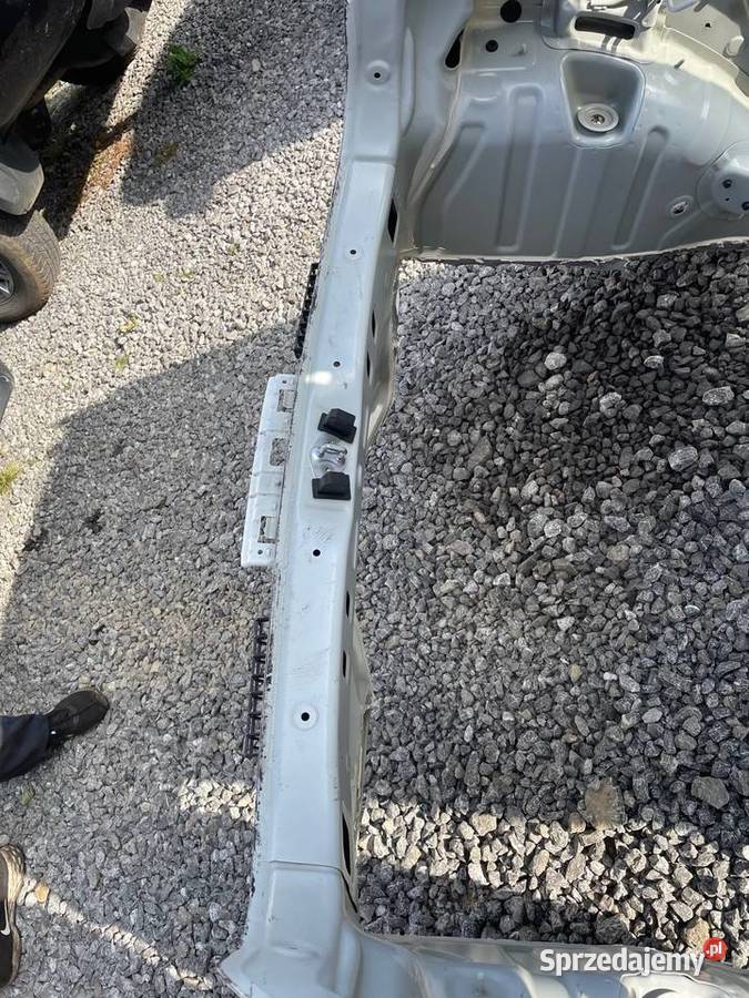 KIA PICANTO III PAS TYLNY Z PODLOGĄ