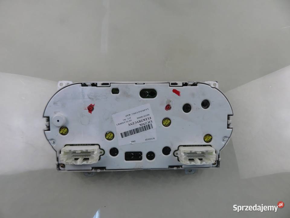 LICZNIK MITSUBISHI OUTLANDER I 24 MN162482