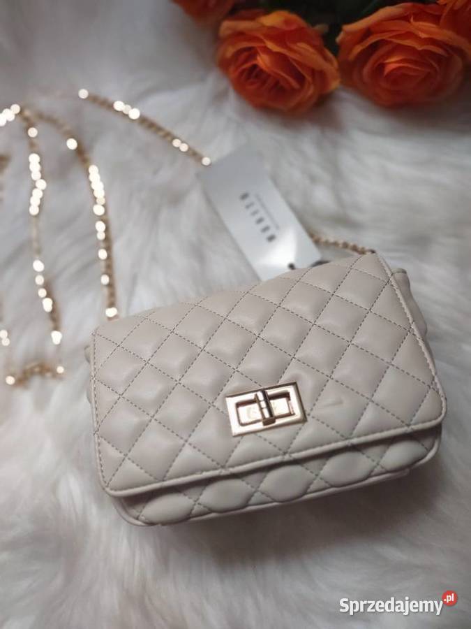 Torebka crossbody z łańcuszkiem MOHITO Na ramię