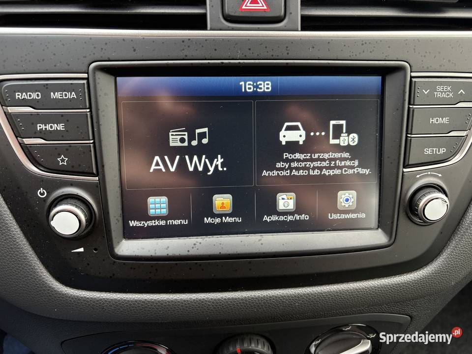 Salon BezwypKlima kamera cofaniaI właścicel Ledy i20 Libiąż