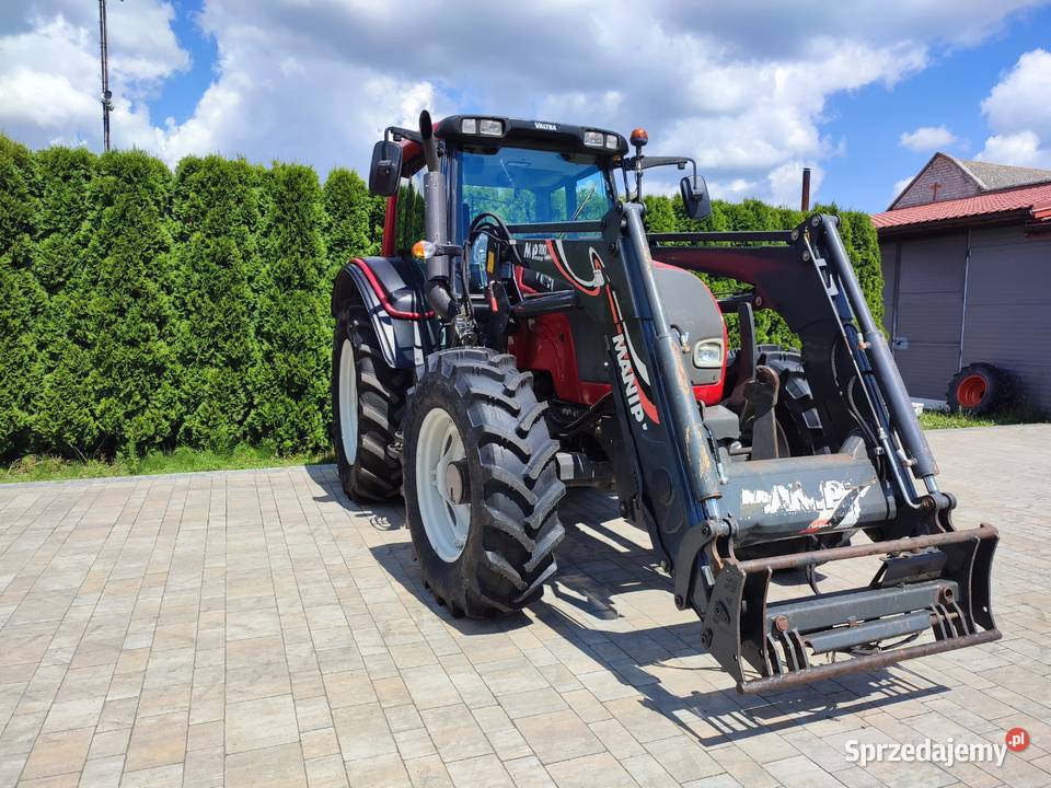 Valtra N101 z tuzem i ladowaczem Grabów Szlachecki sprzedam