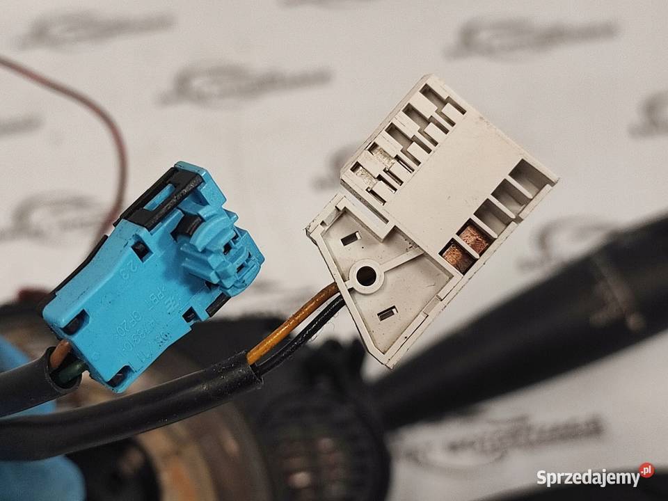 PEUGEOT 3008 przełącznik zespolony 96667320XT osobowe świętokrzyskie Kielce