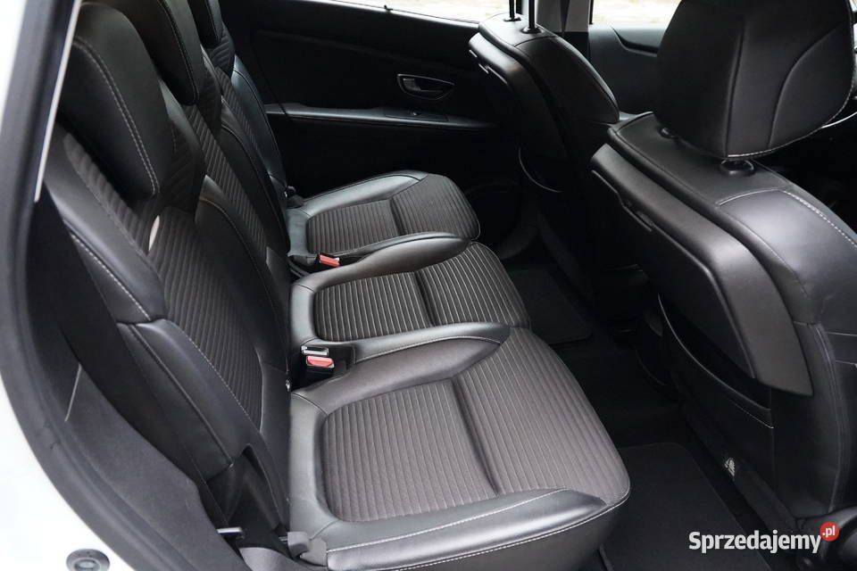 Renault Grand Scenic 7 osobowy Pierwszy