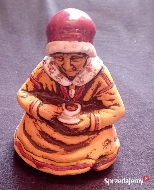 Ceramiczna figurka staruszka w stroju ludowym wielkopolskie Koźminek