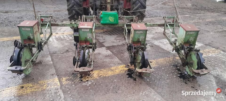 Siewnik do buraków gamma i do kukurydzy feldherr Brzostek