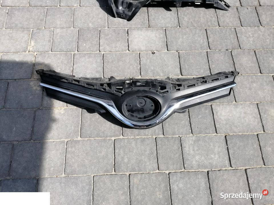 Toyota Yaris iii 2015 atrapa grill przód osobowe Kozubszczyzna