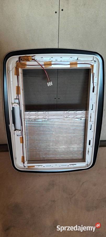 Rama moskitiera z roleta Dometic z łódzkie