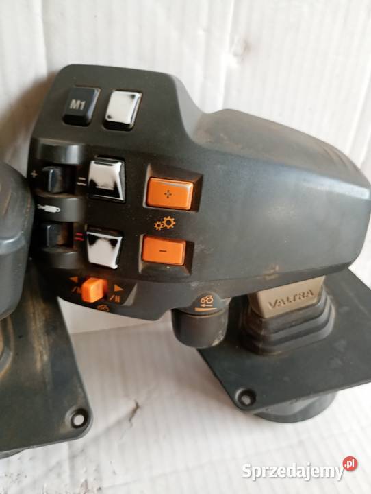 Joystick valtra