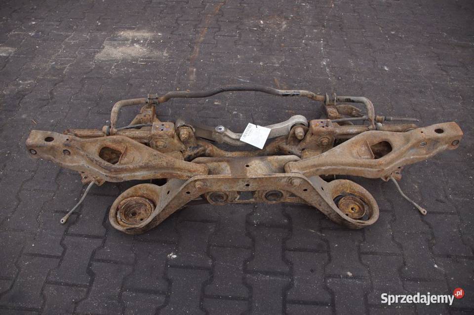 BELKA SANKI TYŁ MITSUBISHI PAJERO 4 Części samochodowe Lipno