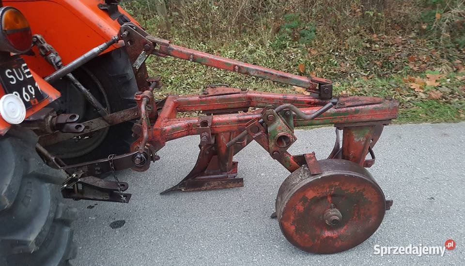Pług 2skibowy Duży Grudziądz na wysokiej słupicy Rolnictwo małopolskie Dąbrowa Tarnowska