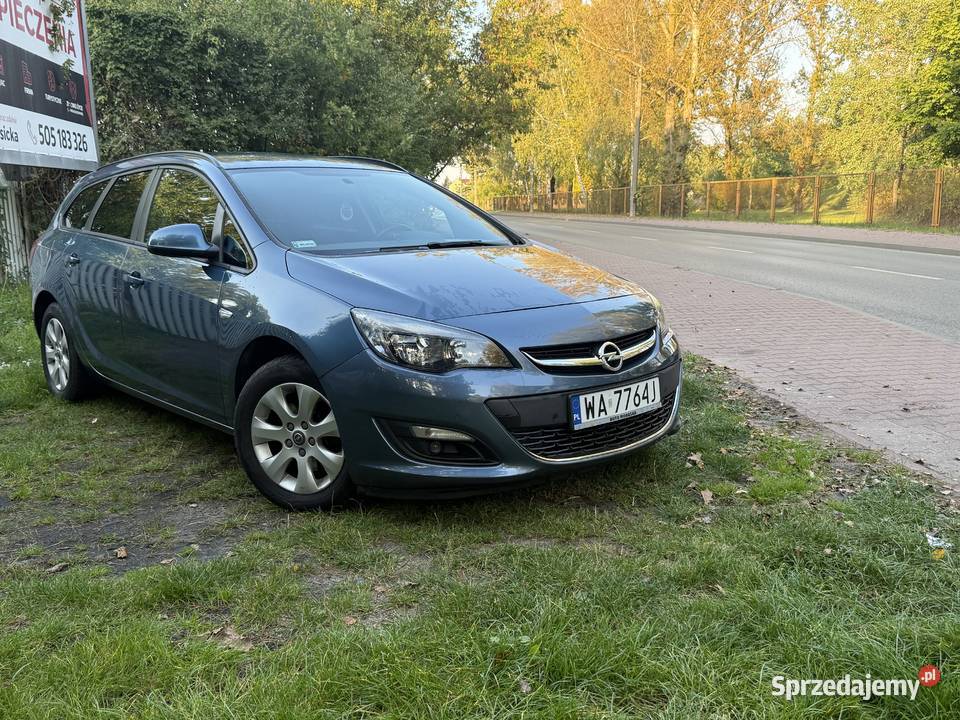 Opel Astra J 16 Sports Tourer Dęblin