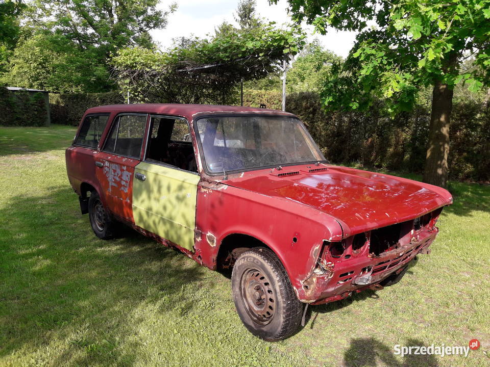 Fiat 125p KOMBI zarejestrowany do odbudowy Sosnowiec