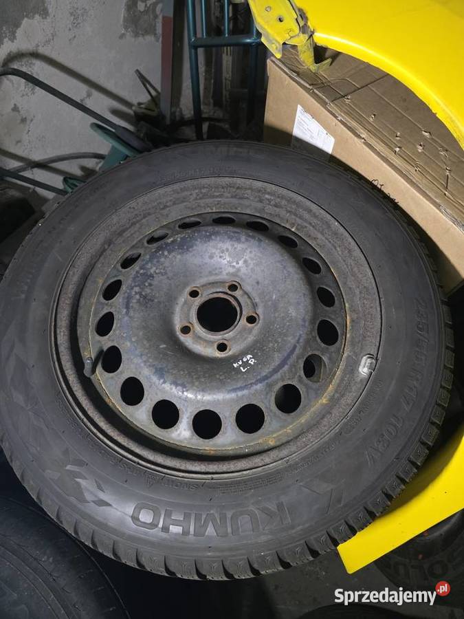 Kola stalowe z oponami zimowymi Ford Kuga 23555 Świdnica