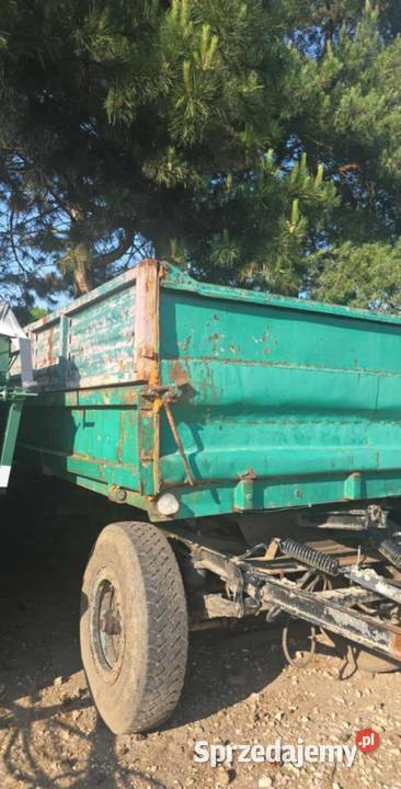 Przyczepa hl 8011 Przyczepy rolnicze