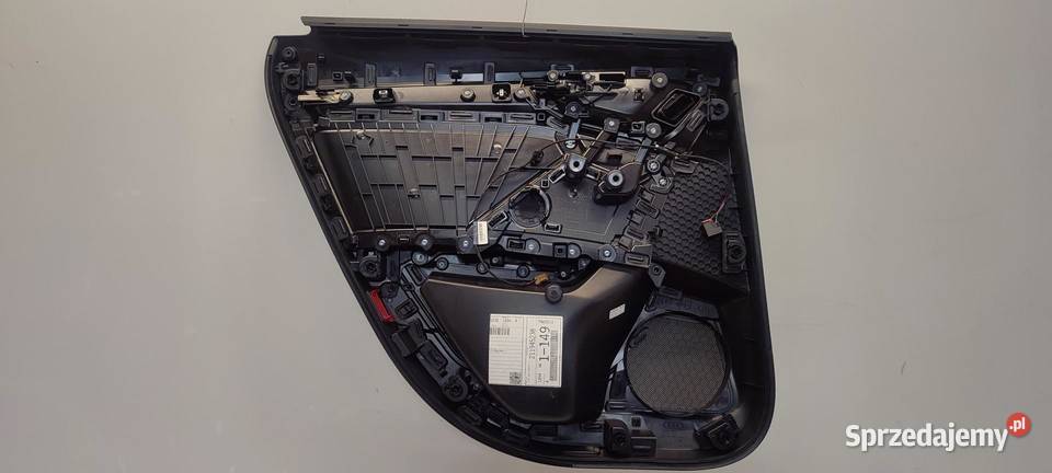 AUDI A3 8Y BOCZEK DRZWI PRAWY TYŁ 8Y0867318 sprzedam