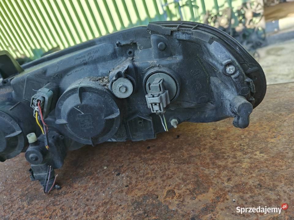 Lampa prawy przód nissan Almera prawe