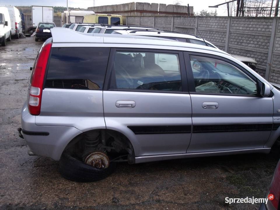 Honda HRV 5 drzwi 16 benzyna 2001 r na części HR-V