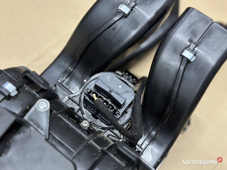 Silnik dmuchawy BMW X5 E70 dmuchawa powietrza Pleszew