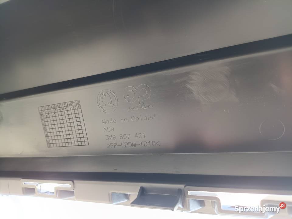 Skoda superb iii kombi 3 3v NOWY OE zderzak tył Karoseria Krosno