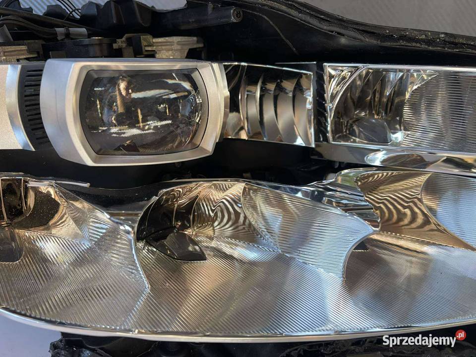 MERCEDES CLS W218 PRAWA SOCZEWKA SKRĘTNA LAMPY