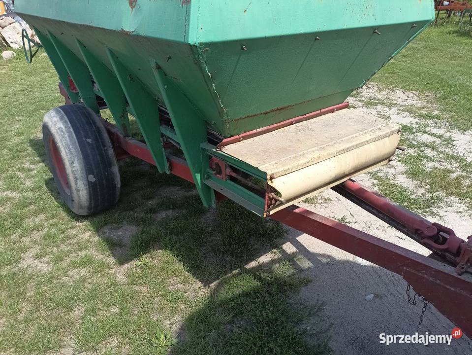 Rozsiewacz wapna rcw 3 Burzenin sprzedam