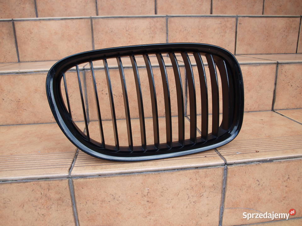 BMW 7 F01 F02 grill atrapa przód prawa czarny