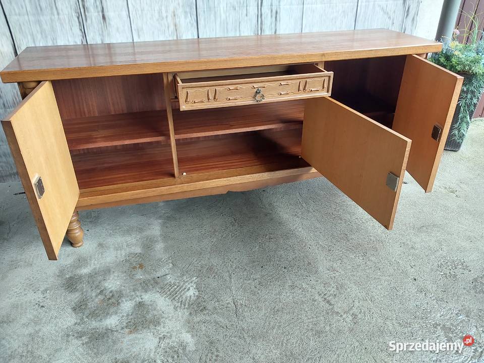 komoda rzeżbiona 653 Byczyna