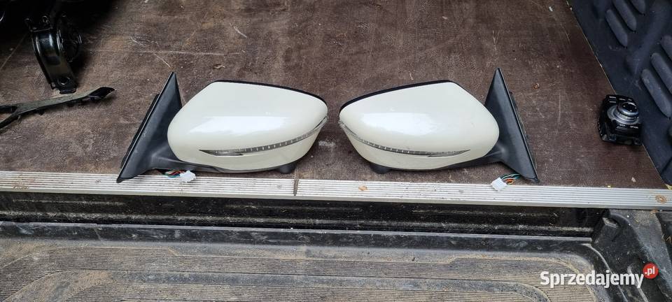 lusterko NISSAN X TRAIL T32 13 PIN kamera