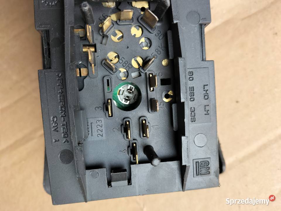 ASTRA G WŁĄCZNIK PRZEŁĄCZNIK ŚWIATEŁ KRATKA Kamień-Kolonia