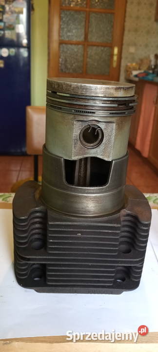 Fiat 126p cylinder tłok kompletny