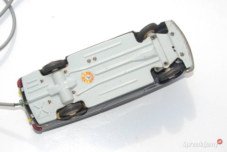Stara zabawka samochód Ites Fiat 2300 na kabel Cieszyn