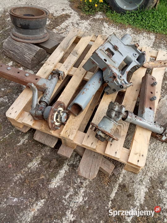 Sprzedam oś płaską kompletną do ciągnika c 360 Pozostałe Tczów