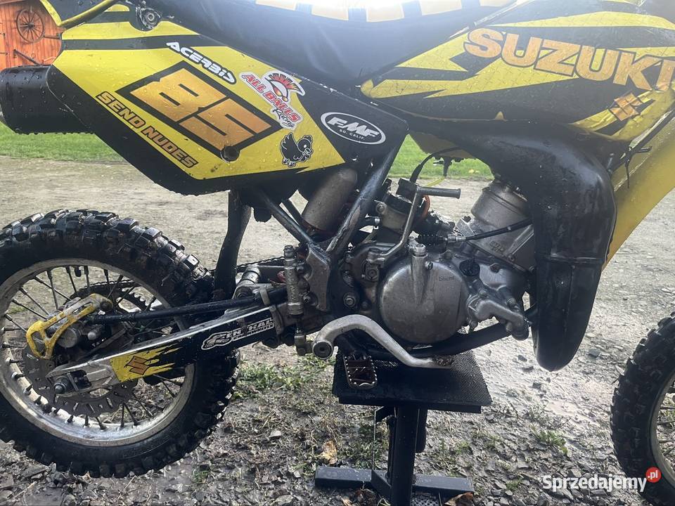 Suzuki rm 85 łańcuch podkarpackie Bachórz sprzedam