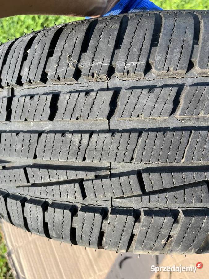 Opona Goodyear Ultragrip Performance 22560R16 225 Brzesko