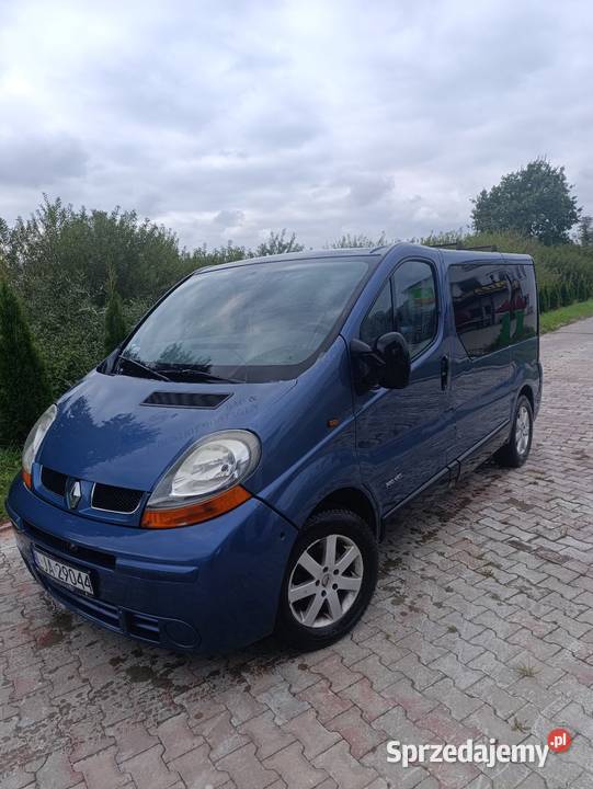 Renault Trafic25 dci 2004 r pszeszklony 2500cm3 Janów Lubelski