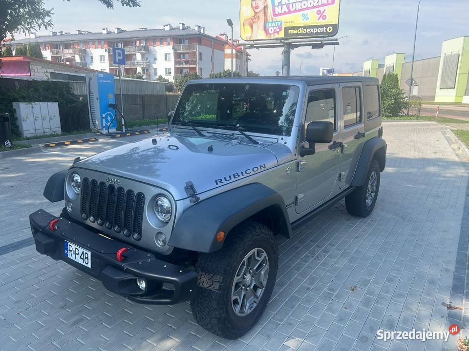 Jeep wrangler rubicon 36 ładny zarejestrowany isofix Przemyśl sprzedam