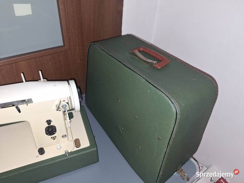 Maszyna do szycia Predom Łucznik 466 Brak