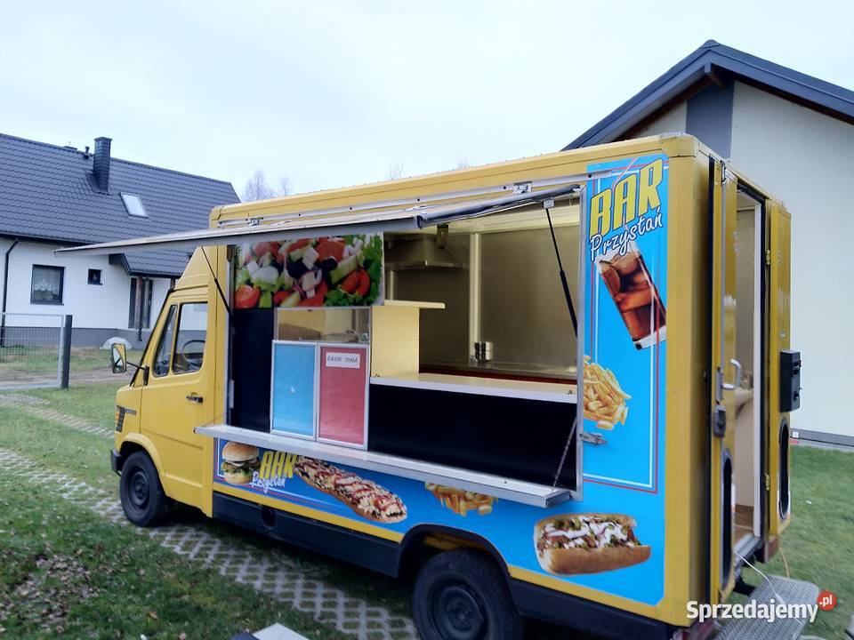Mercedes kaczka food truck bar gastronomia Tłuszcz