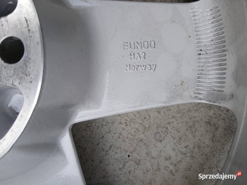 Felga Aluminiowa 4F0601025E Audi A4 B6 75Jx17 Szczerbice