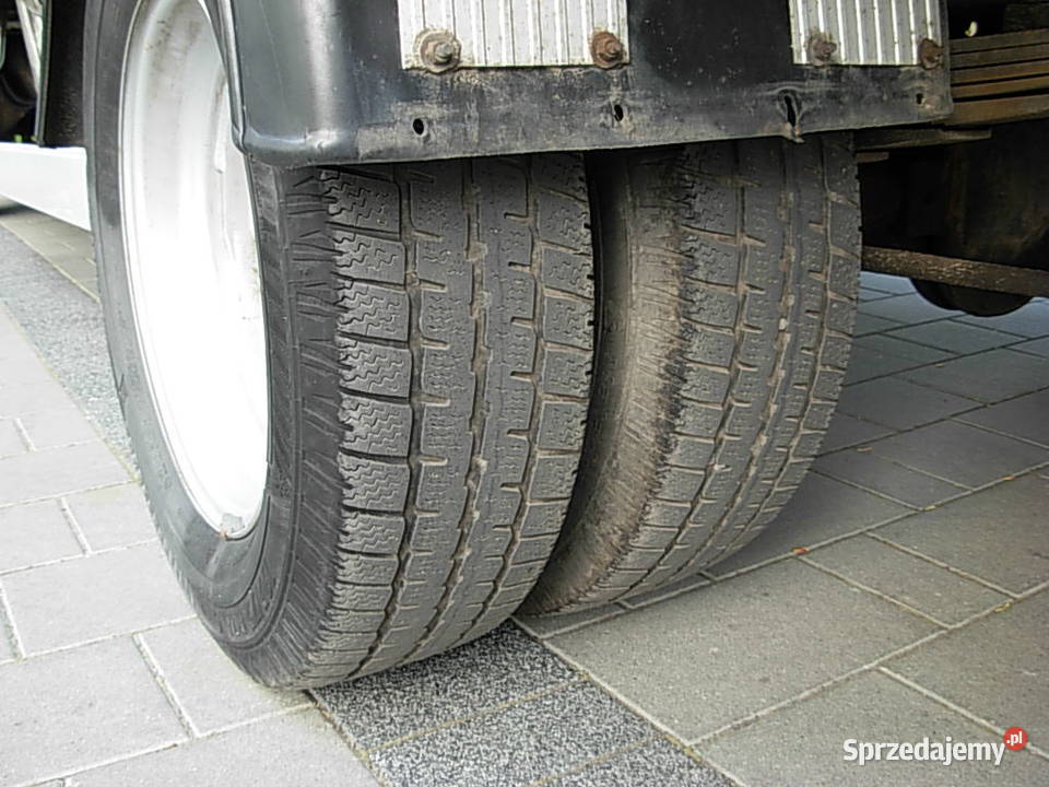 IVECO DAILY 30 35C15 PLANDEKA 5 M nieuszkodzony