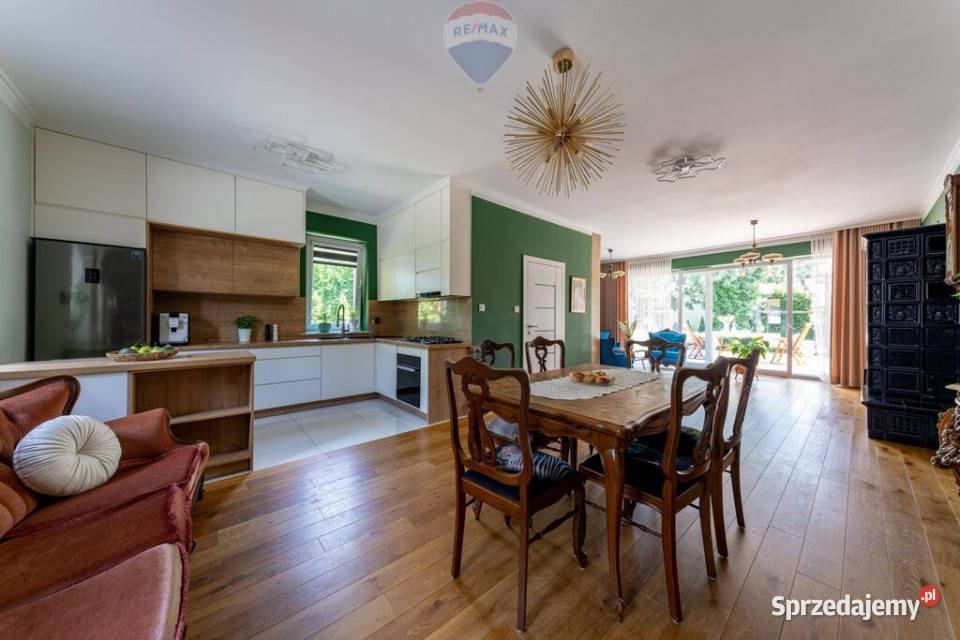 RODZINNY AZYL Z DUSZĄ ARTYSTY JEDLNIALETNISKO utwardzona Jedlnia-Letnisko