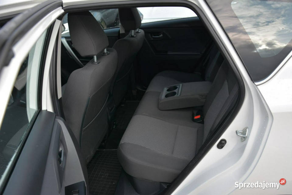 Toyota Auris Biała Perła Executive Navi Ledy nawigacja