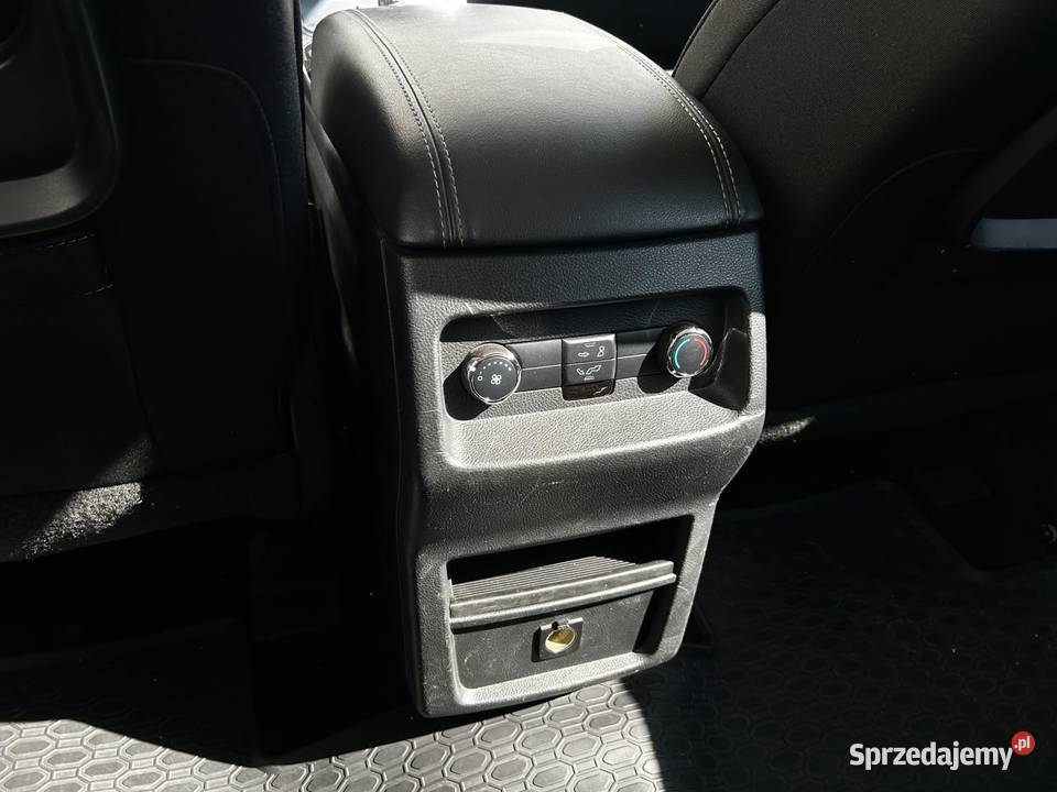 Ford Galaxy 20 TDCi Titanium 2016 35 000 PLN Nowy Świętów