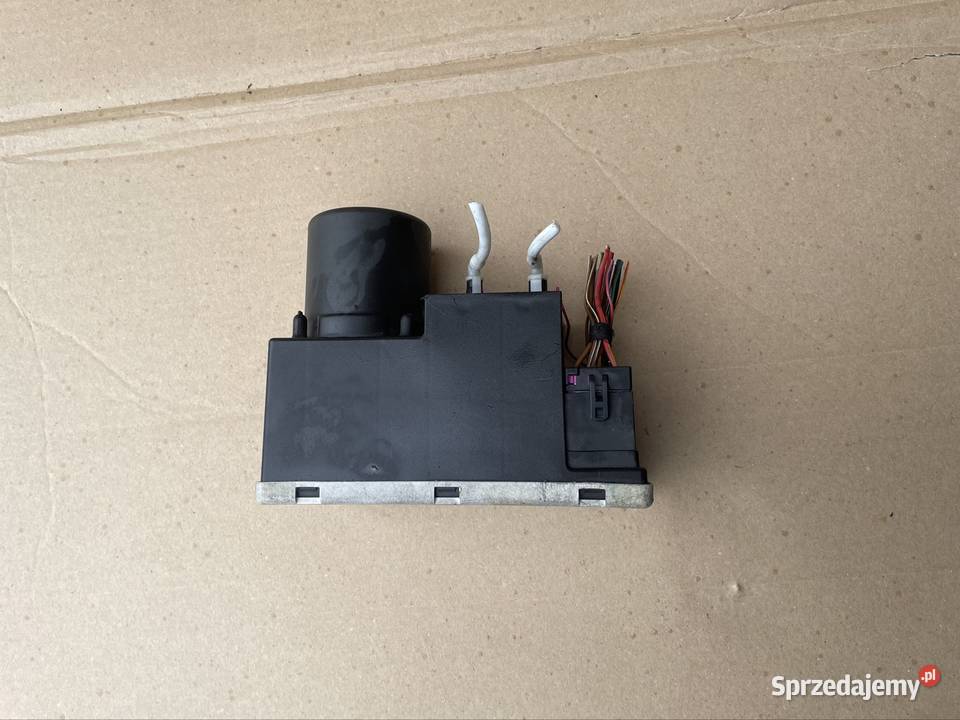 8L0862257 pompka centralnego zamka Audi a3 8L Rok produkcji 2001 Szczecin